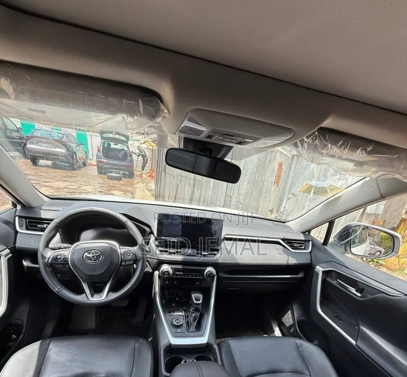 Toyota RAV4 2024 White