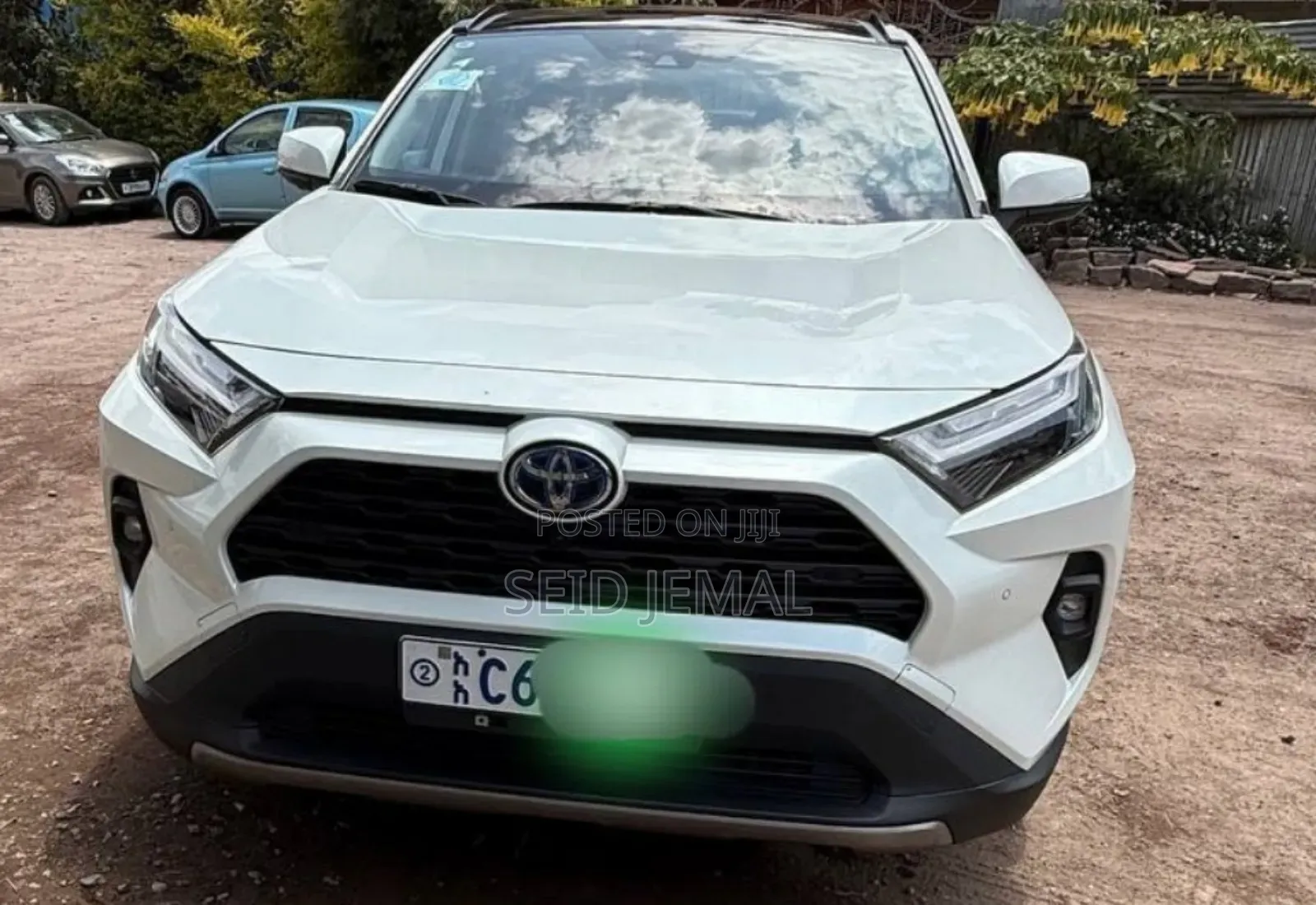 Toyota RAV4 2024 White