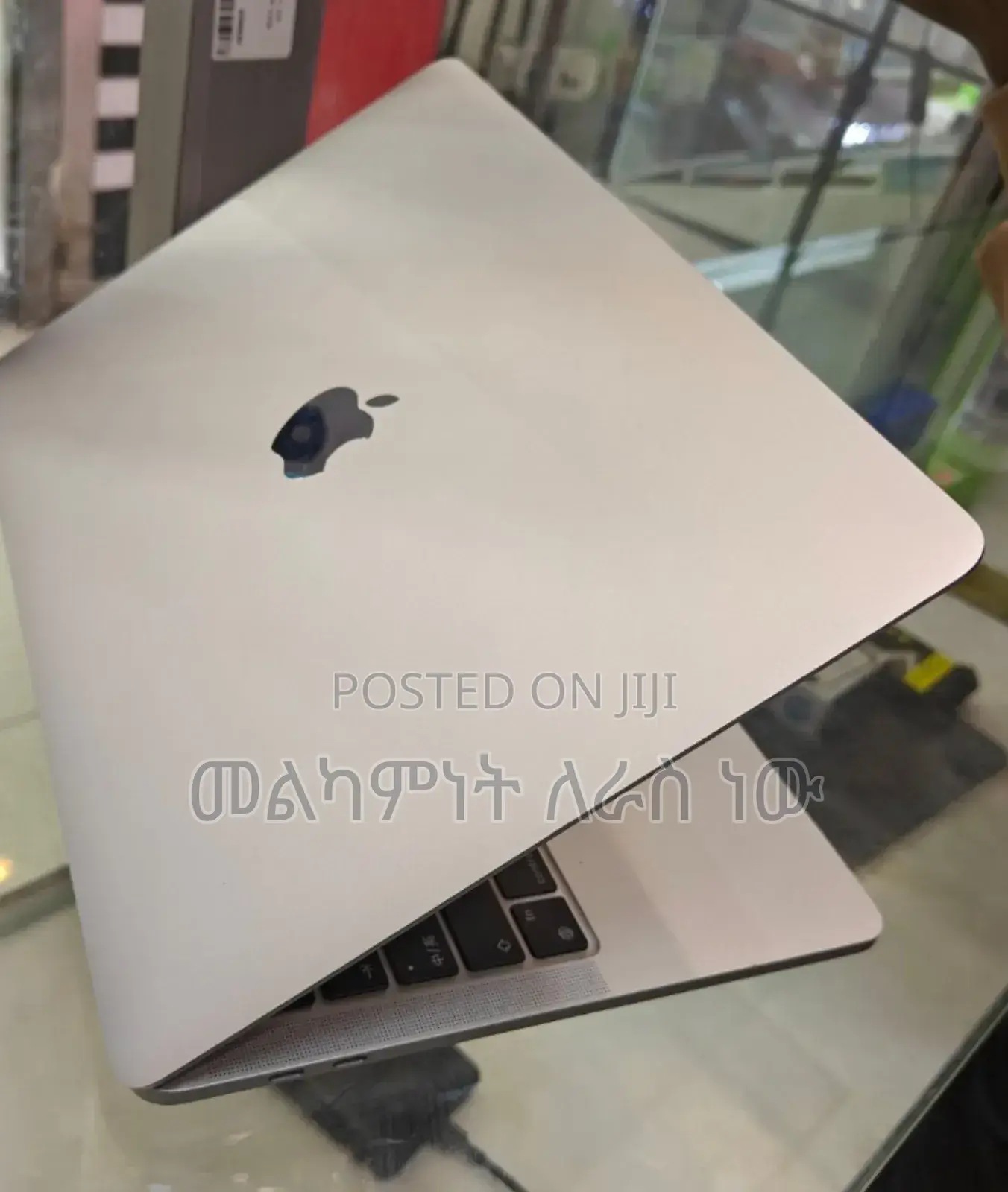 New Laptop Apple MacBook Pro 2021 M1 8GB Apple M1 SSD 512GB