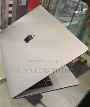 New Laptop Apple MacBook Pro 2021 M1 8GB Apple M1 SSD 512GB