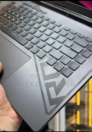 New Laptop Asus ROG Strix G16 G614 16GB Intel Core I7 SSD 1T