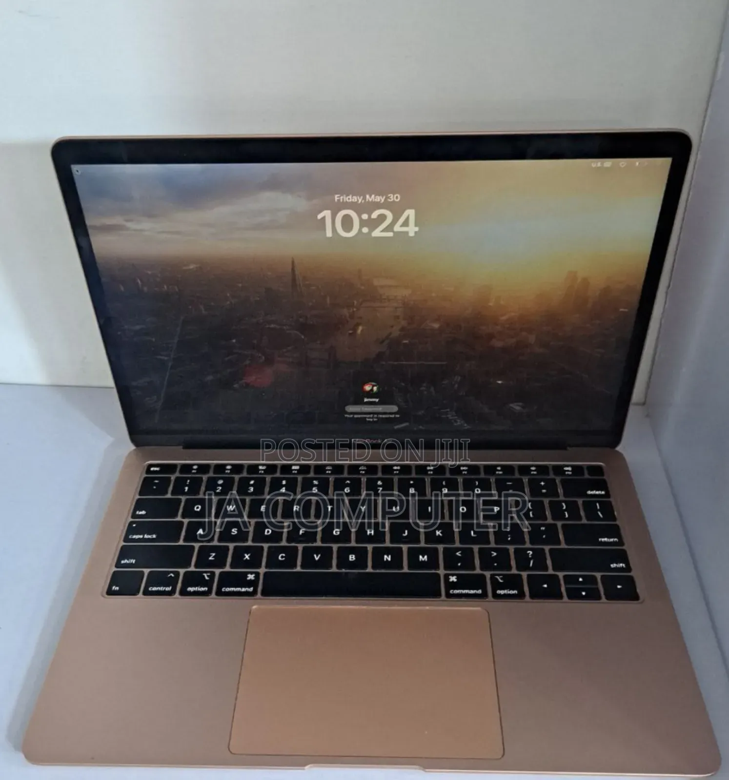 New Laptop Apple MacBook Air 2019 8GB Intel Core I5 SSD 256GB