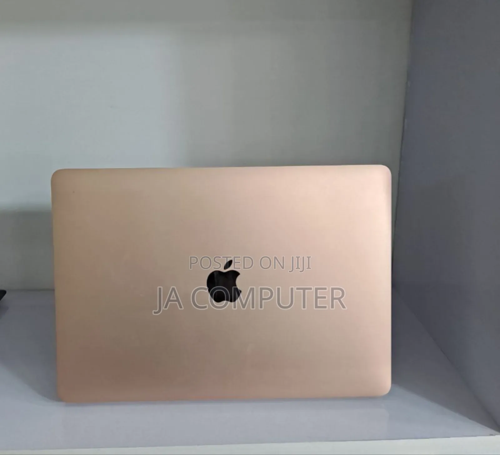 New Laptop Apple MacBook Air 2019 8GB Intel Core I5 SSD 256GB