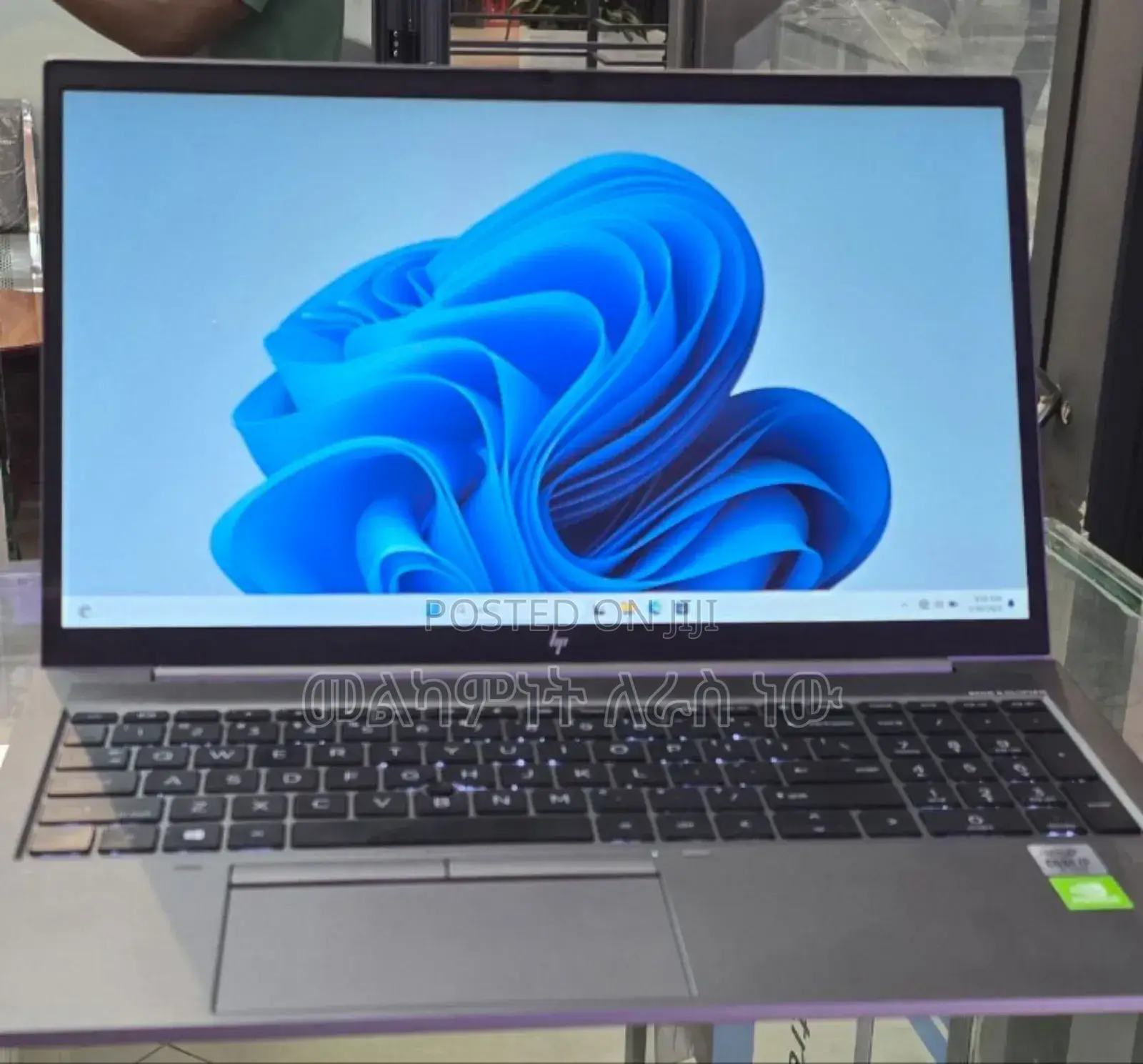 New Laptop HP ZBook Firefly 15 G7 16GB Intel Core I7 SSD 512GB