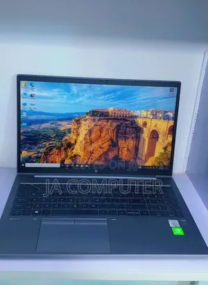 New Laptop HP Zbook Studio G7 16GB Intel Core I7 SSD 512GB