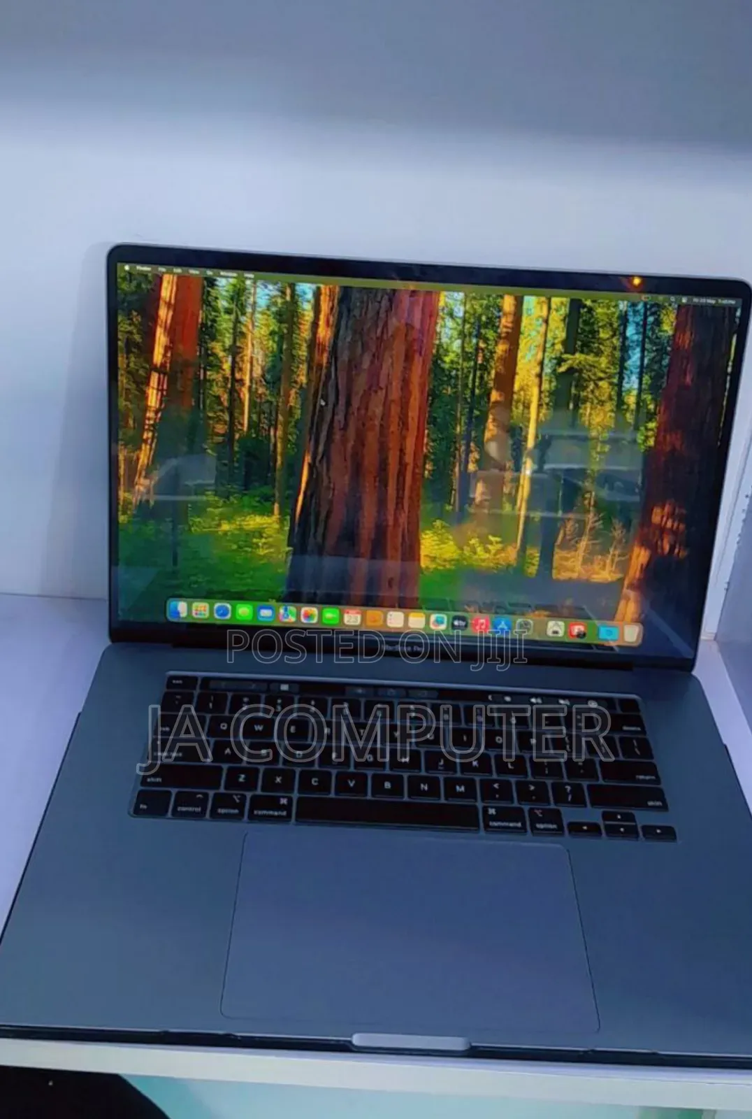 New Laptop Apple MacBook Pro 2019 16GB Intel Core I9 SSD 1T