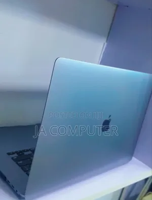 New Laptop Apple MacBook Pro 2019 16GB Intel Core I9 SSD 1T