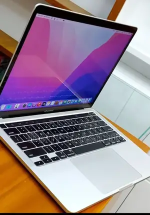 Photo - New Laptop Apple MacBook Pro 2021 M1 8GB Apple M1 SSD 512GB