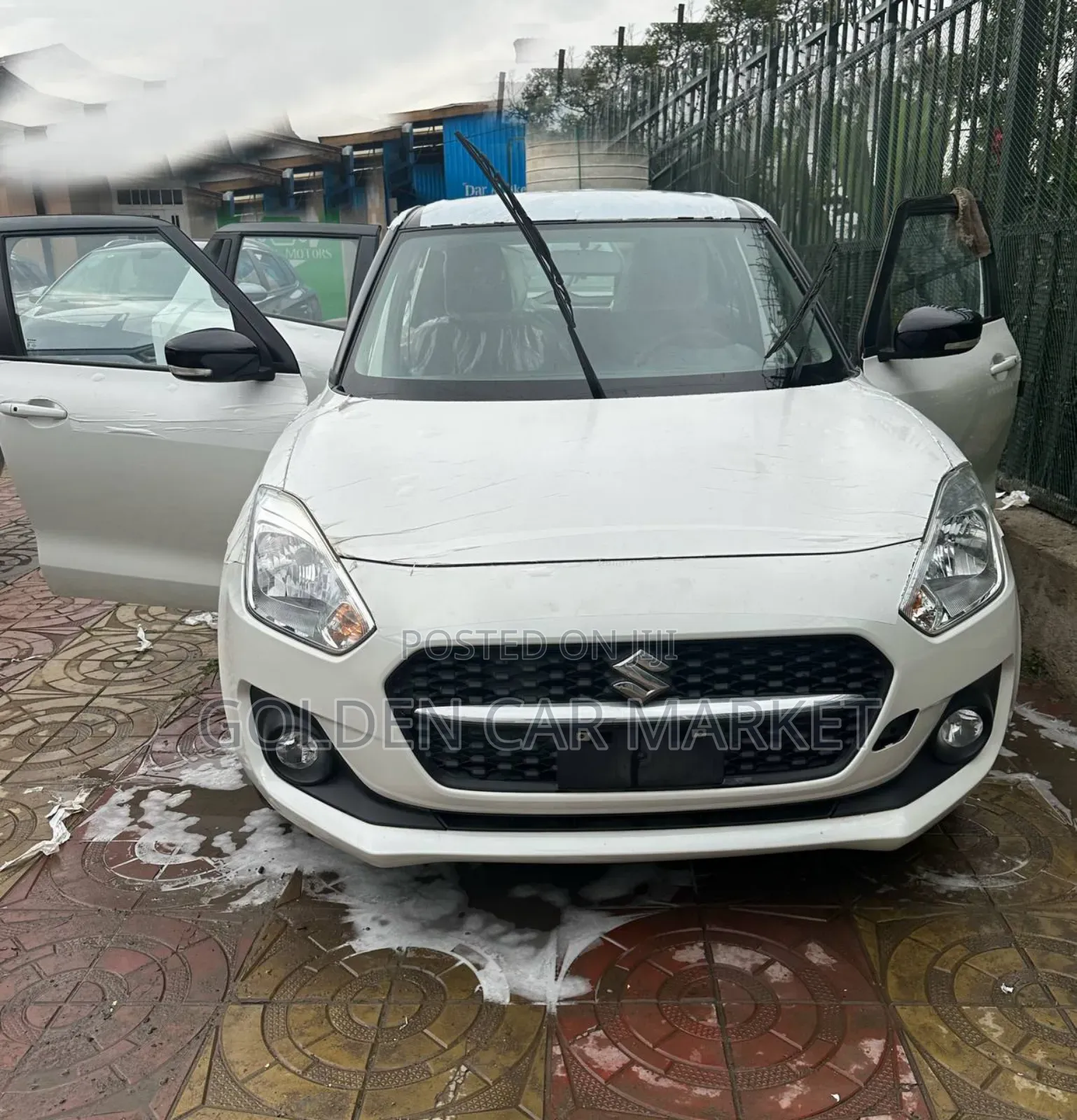 New Suzuki Swift 2023 White