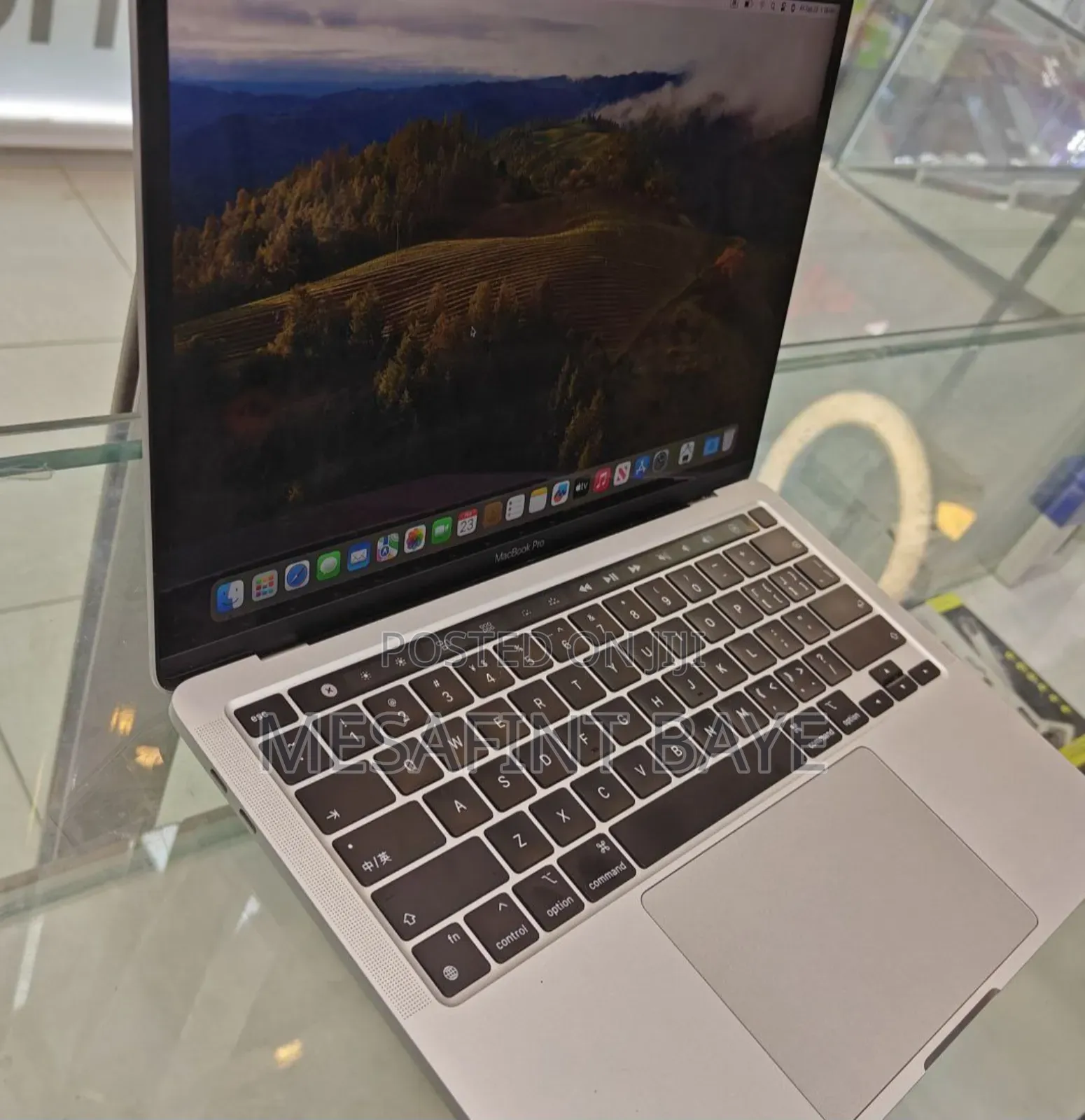 New Laptop Apple MacBook Pro M1 8GB Apple M1 SSD 512GB