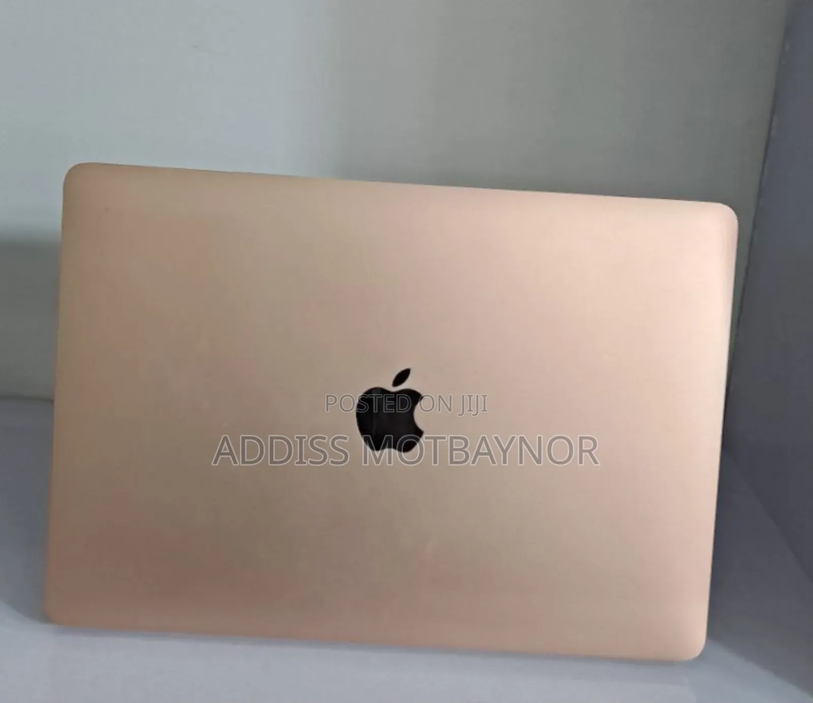 New Laptop Apple MacBook Pro 2019 8GB Intel Core I5 SSD 256GB