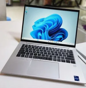 New Laptop HP Envy X360 8GB Intel Core I5 SSD 512GB