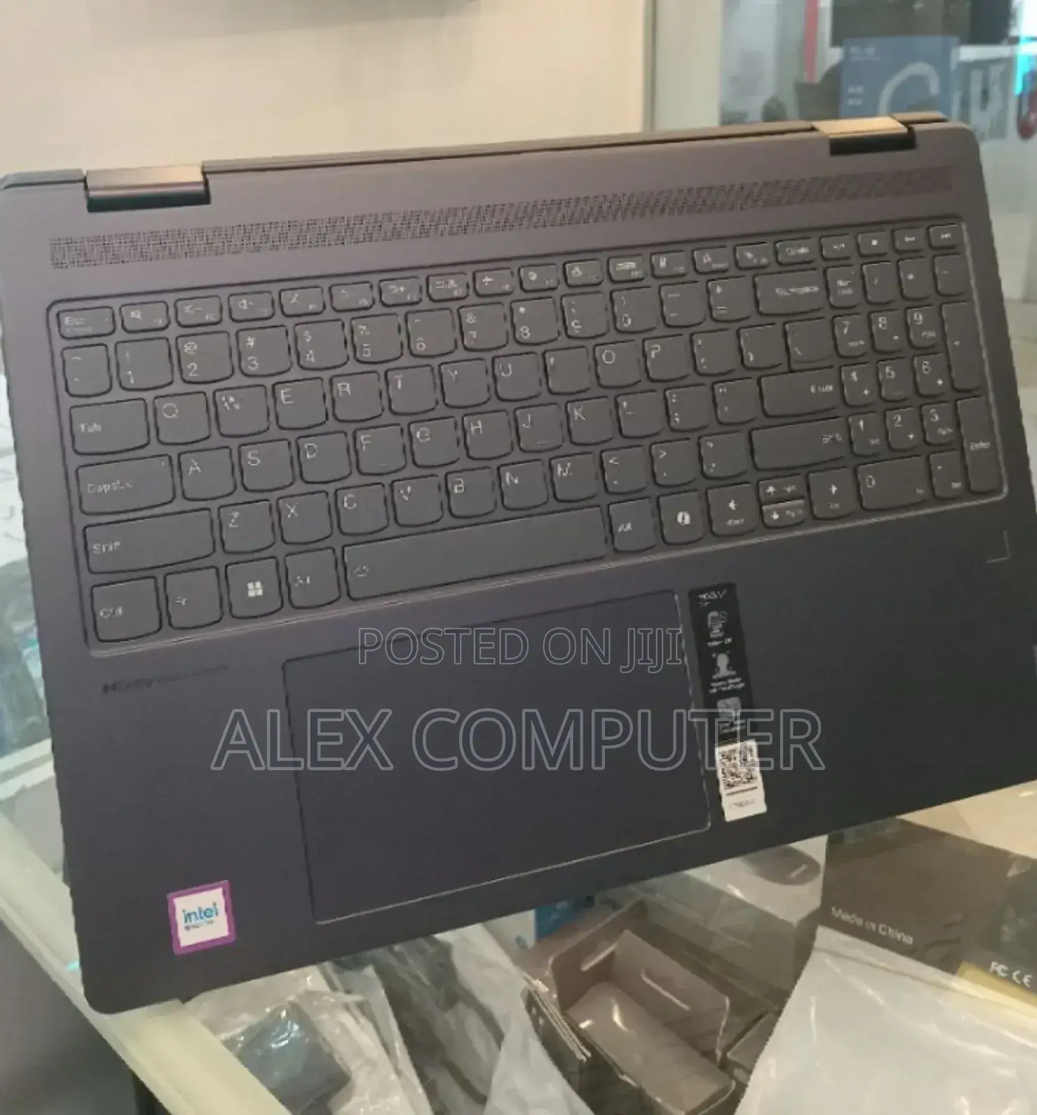 New Laptop Lenovo Yoga 7i 16GB Intel Core Ultra 7 SSD 1T