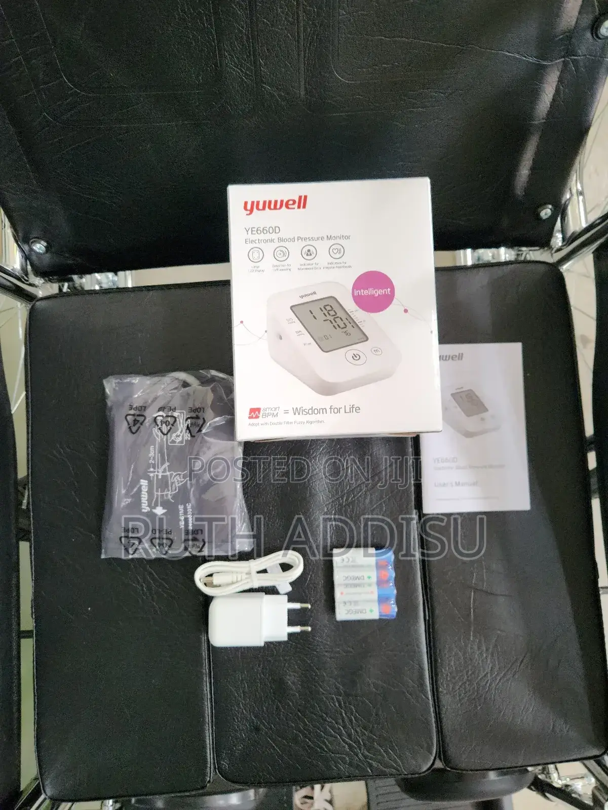 Digita Blood Pressuer Packed Medical Rechargable Bp Monitor