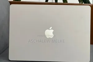 Photo - New Laptop Apple MacBook Air 2022 M2 8GB Apple M2 SSD 256GB