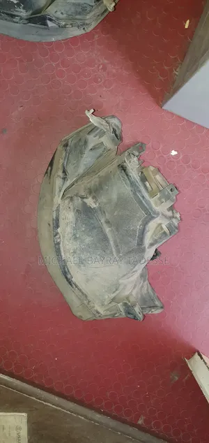 Mitsubishi L200 Front Head Light With Bulb