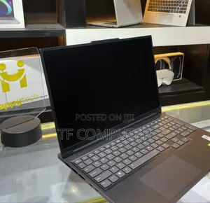 New Laptop Lenovo Yoga 7i 16GB Intel Core I7 SSD 512GB