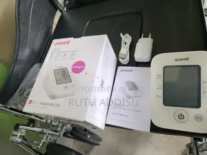 Photo - Digital Blood Pressuer Monitor當中medical Bp Monitor米酒bp New