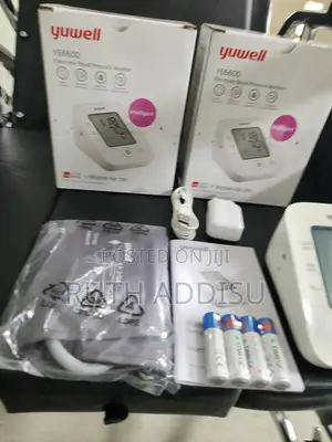 Photo - Digital Blood Pressuer Monitor才華bp Medical New Monitor Bp