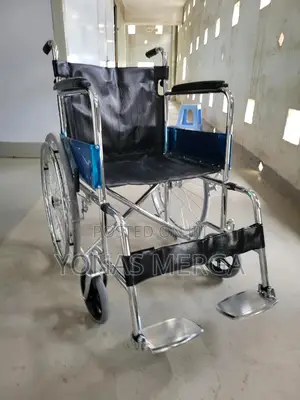 Wheelchairwith/Wheelchair/Armrests,Leg Support and Aluminium