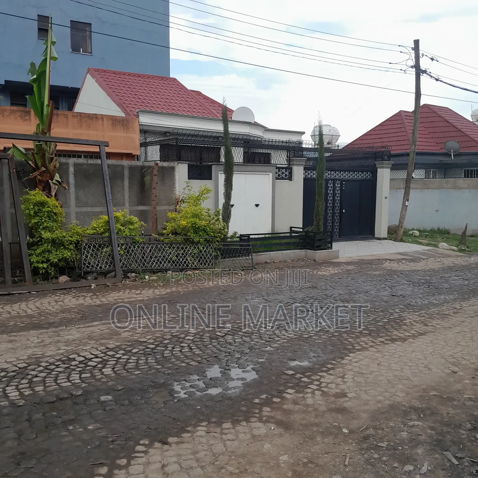 Furnished 3bdrm Villa in Kolfe Keranio for sale