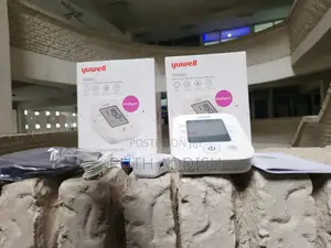 Photo - Digital Blood Pressuer Monitor地球medical Blood Pressure New