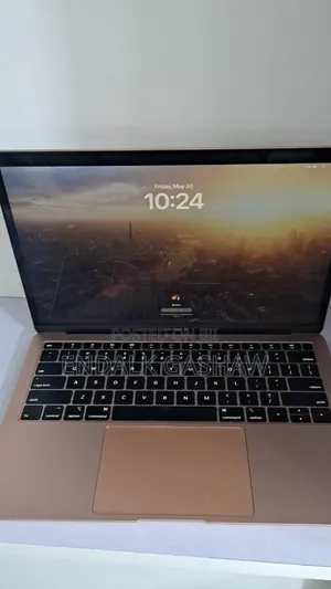 Photo - New Laptop Apple MacBook 8GB Intel Core I5 SSD 256GB