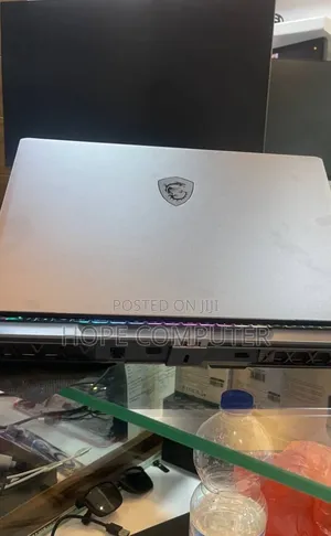 New Laptop MSI Vector 17 HX AI A2XWJG 16GB Intel Core Ultra 7 SSD 1T