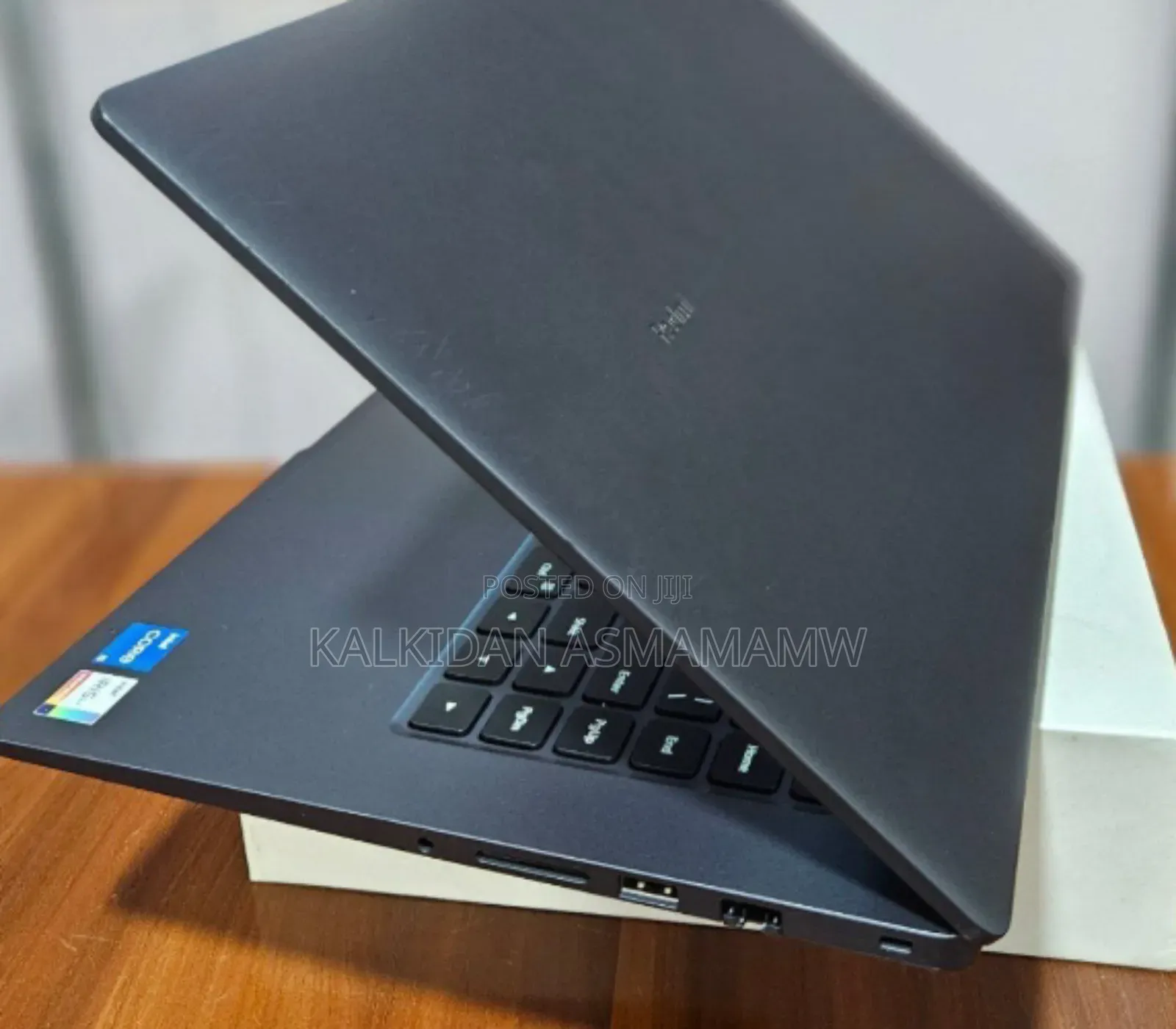 New Laptop Apple MacBook 16GB Intel Core I5 SSD 512GB