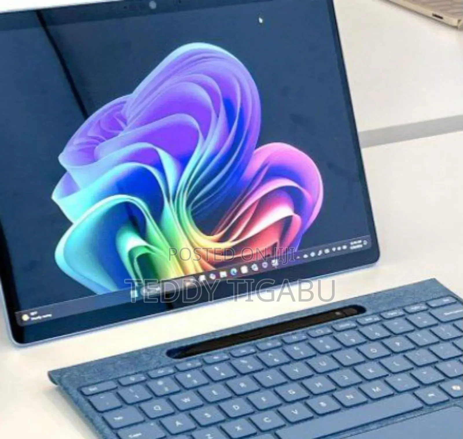 New Microsoft Surface Pro 11th Edition, a Copilot+ PC 16GB SSD 512GB