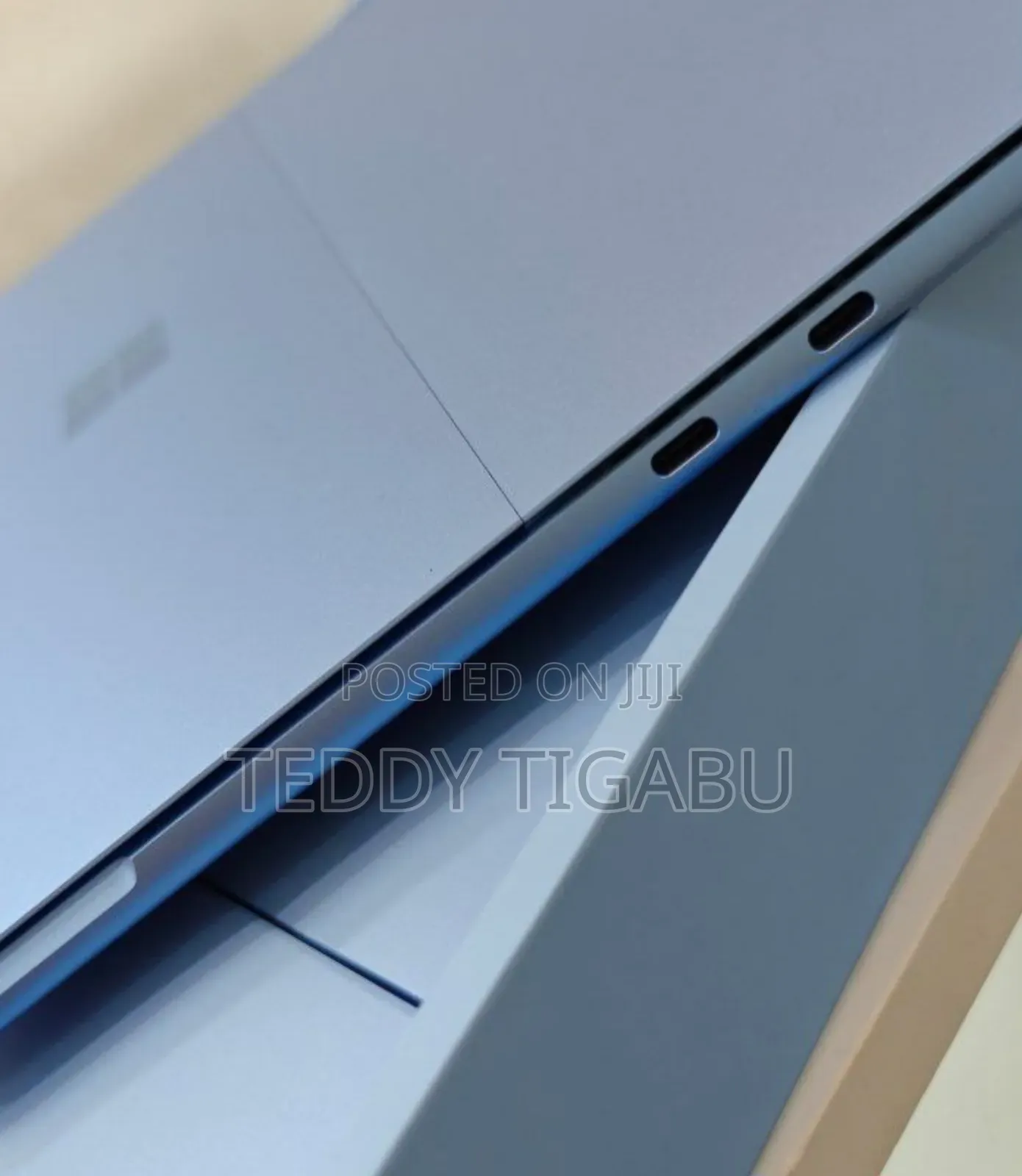 New Microsoft Surface Pro 11th Edition, a Copilot+ PC 16GB SSD 512GB