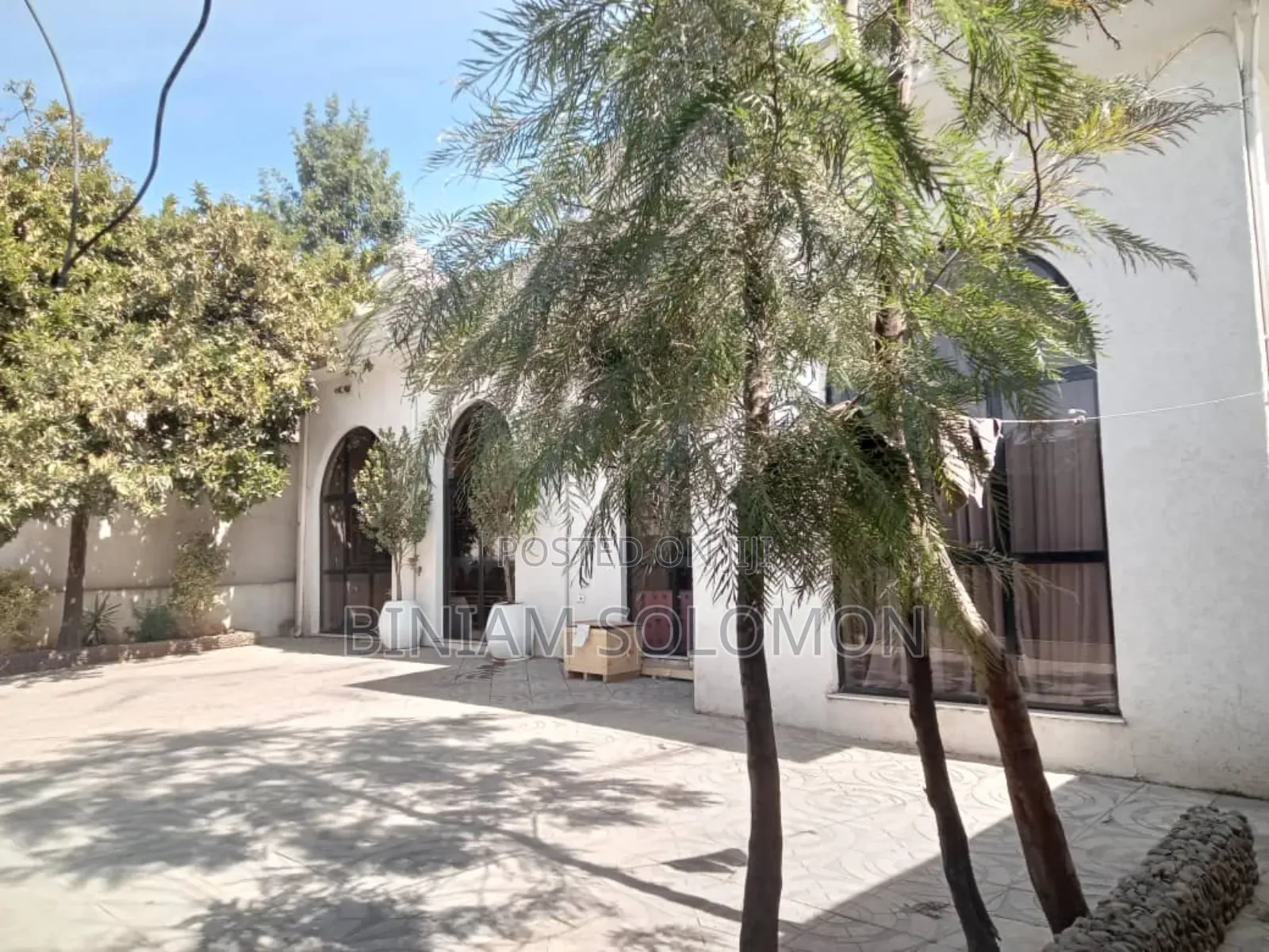 Furnished 3bdrm Villa in Bole for rent