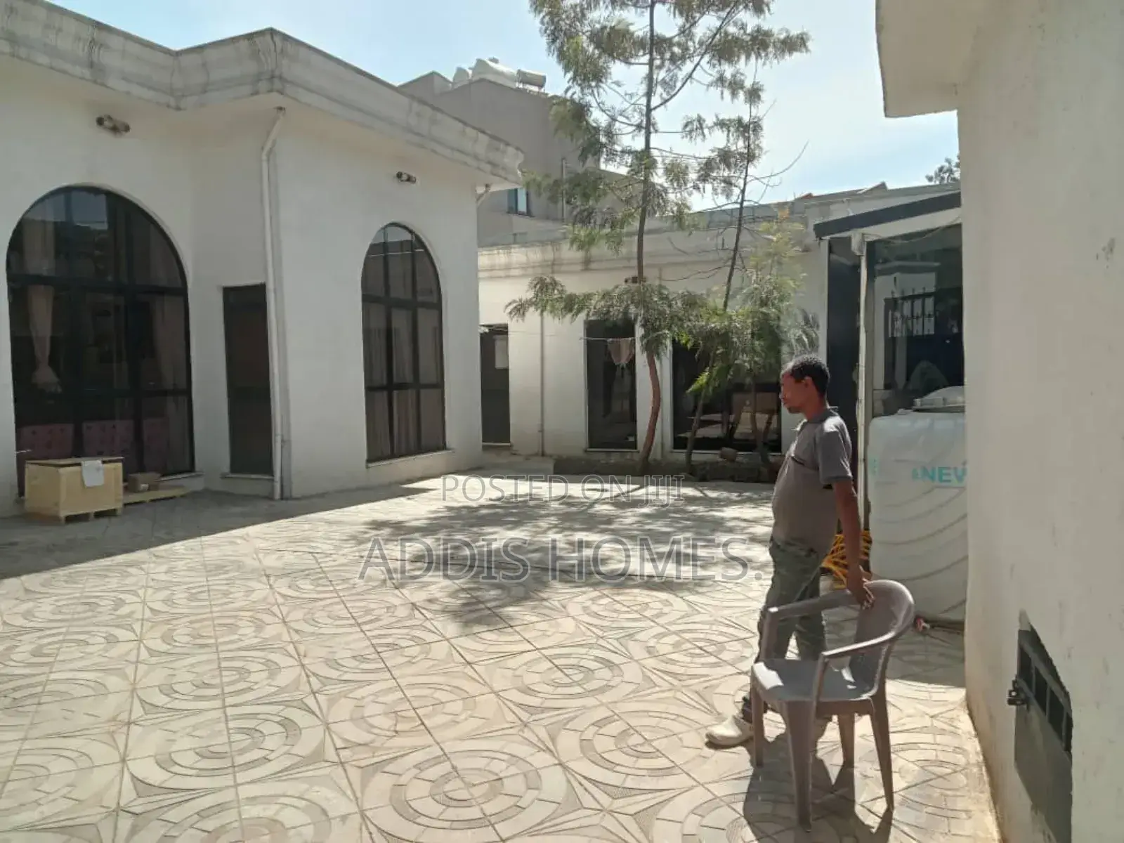 Furnished 3bdrm Villa in Bole for rent