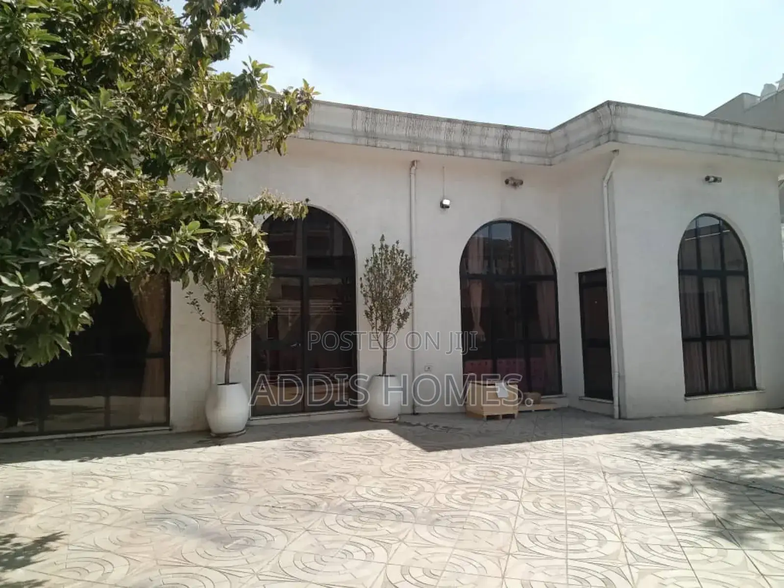 Furnished 3bdrm Villa in Bole for rent