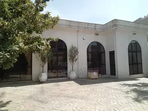 Furnished 3bdrm Villa in Bole for rent