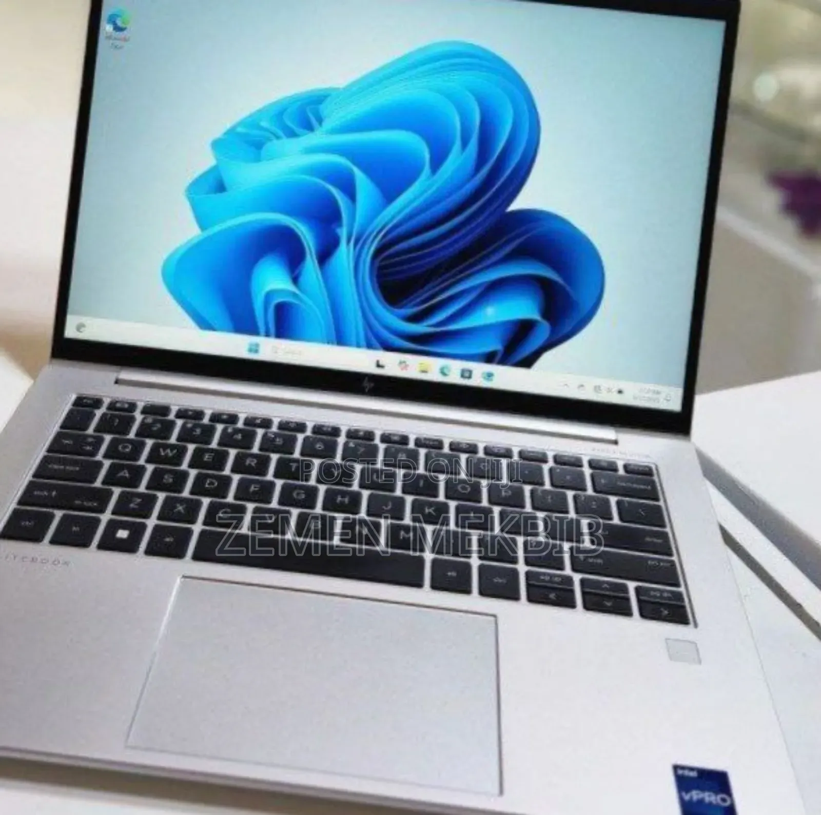 New Laptop HP Envy X360 8GB Intel Core I5 SSD 512GB