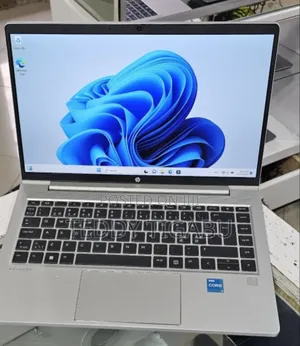Photo - New Laptop HP ProBook 430 16GB Intel Core I3 SSD 512GB