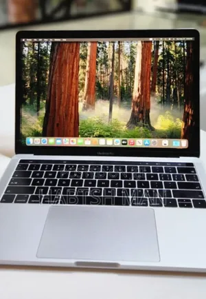 New Laptop Apple MacBook Pro 2018 8GB Intel Core I5 SSD 256GB