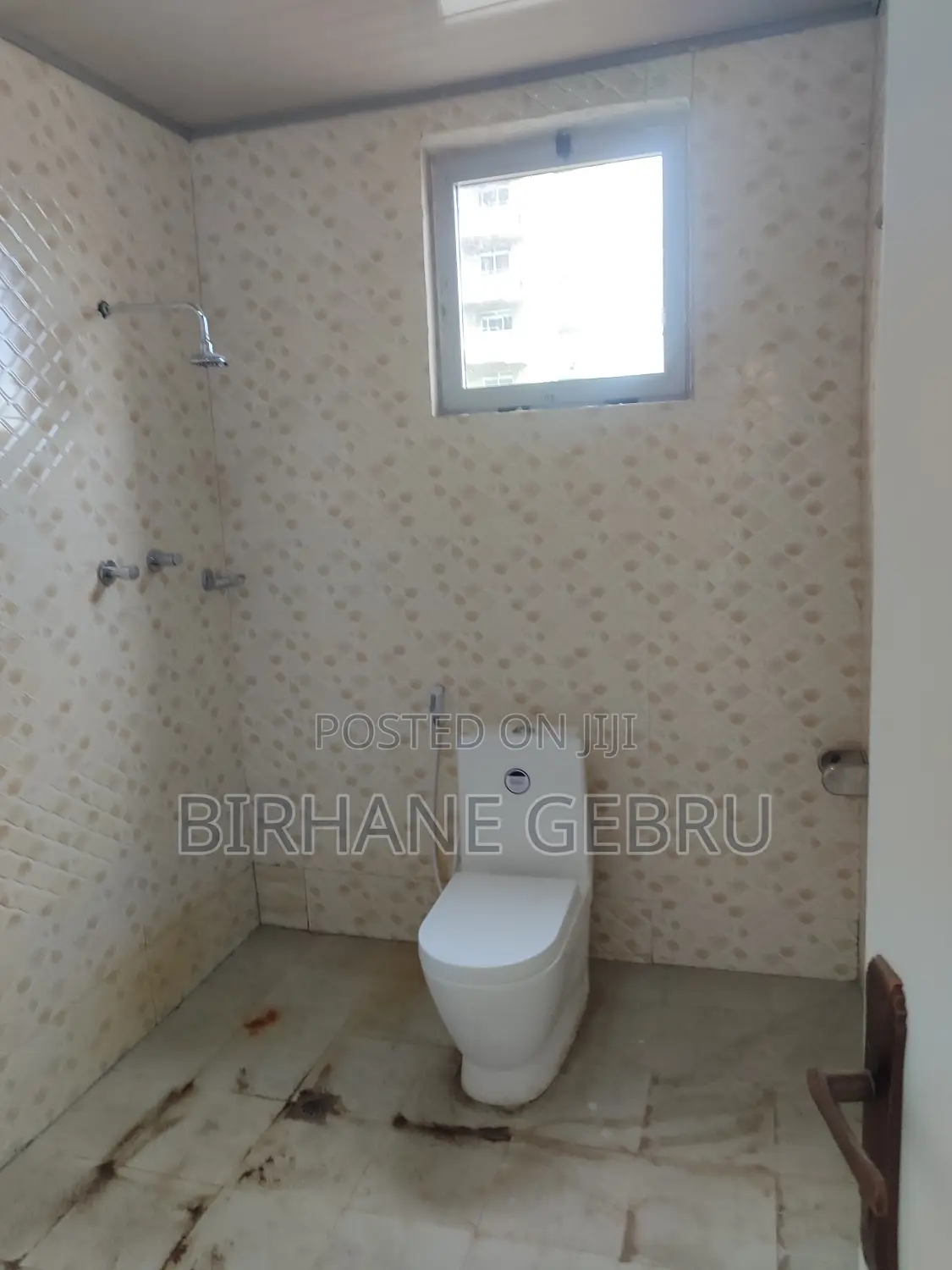 3bedroom 40/60 Condimnum for Rent