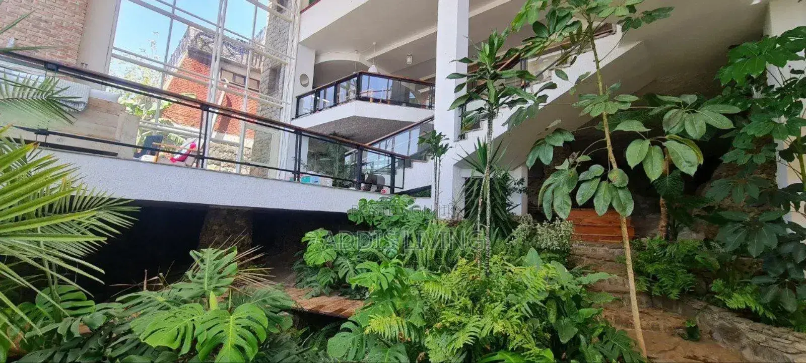 Furnished 5bdrm Villa in Bole for rent