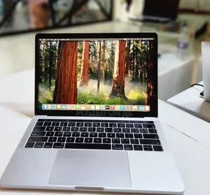 New Laptop Apple MacBook Pro 2018 8GB Intel Core I5 SSD 256GB