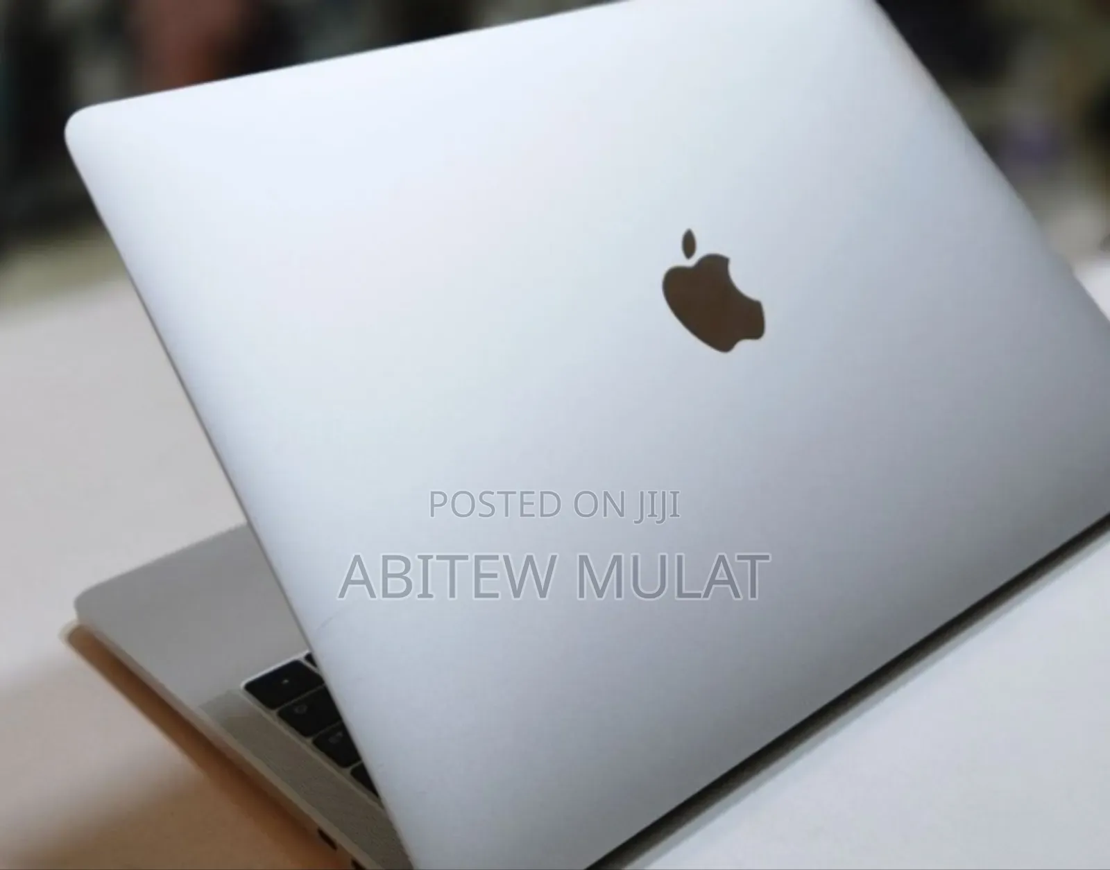 New Laptop Apple MacBook Pro 2018 8GB Intel Core I5 SSD 256GB