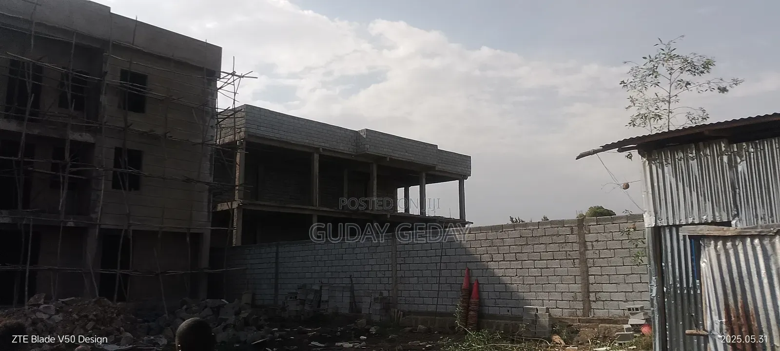 የሚከራይ 15000 ካሬ መጋዘን