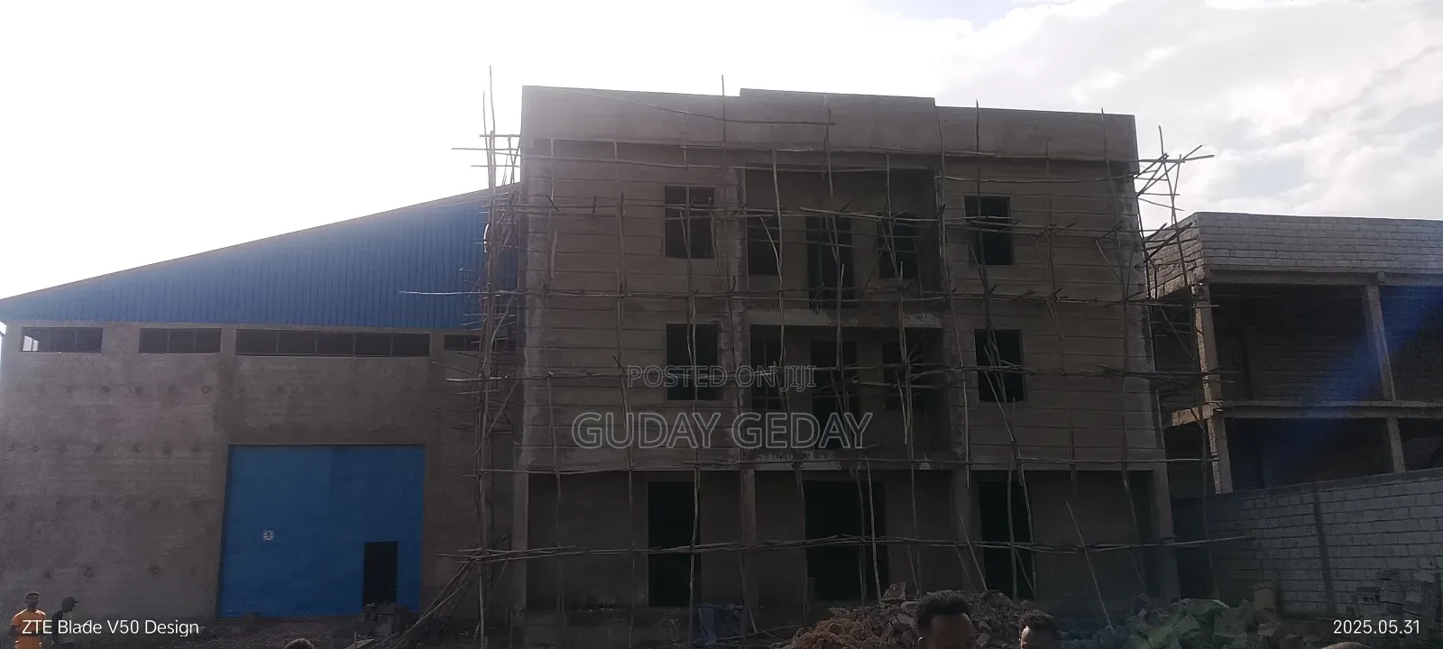 የሚከራይ 15000 ካሬ መጋዘን