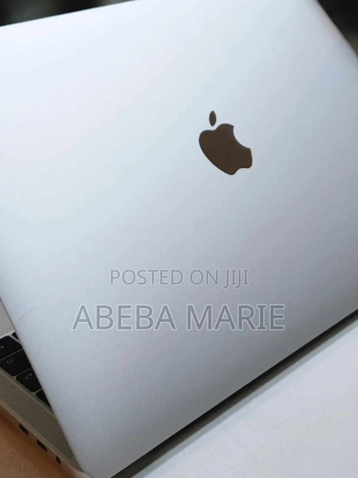 New Laptop Apple MacBook Pro 2018 16GB Intel Core I5 SSD 256GB