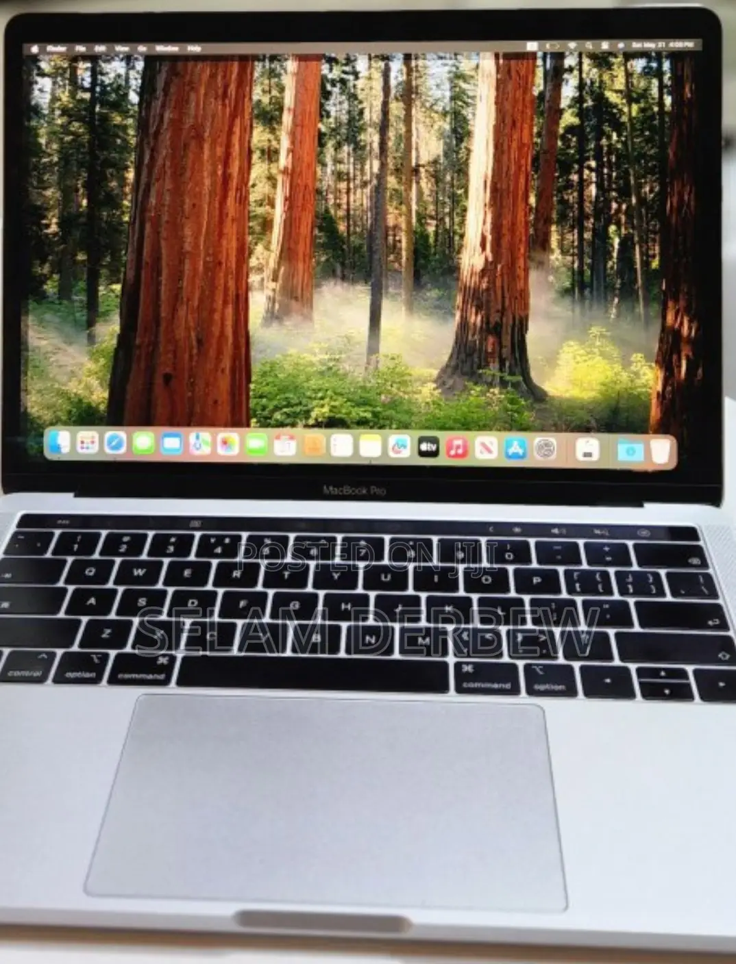 New Laptop Apple MacBook Pro 2018 8GB Intel Core I5 SSD 256GB