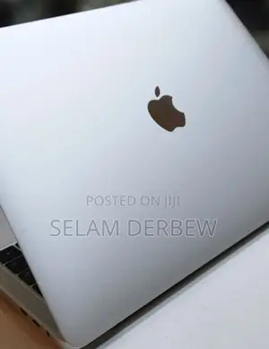 New Laptop Apple MacBook Pro 2018 8GB Intel Core I5 SSD 256GB