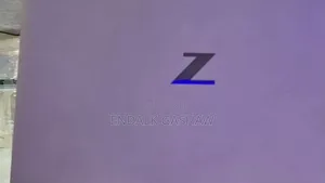 New Laptop HP ZBook Firefly 15 G7 16GB Intel Core I7 SSD 512GB