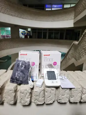 Photo - Digital Medical Bp Monitor來源blood Pressure Monitor Packed