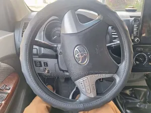 Toyota Hilux 2010 Gray